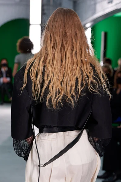 Look 21